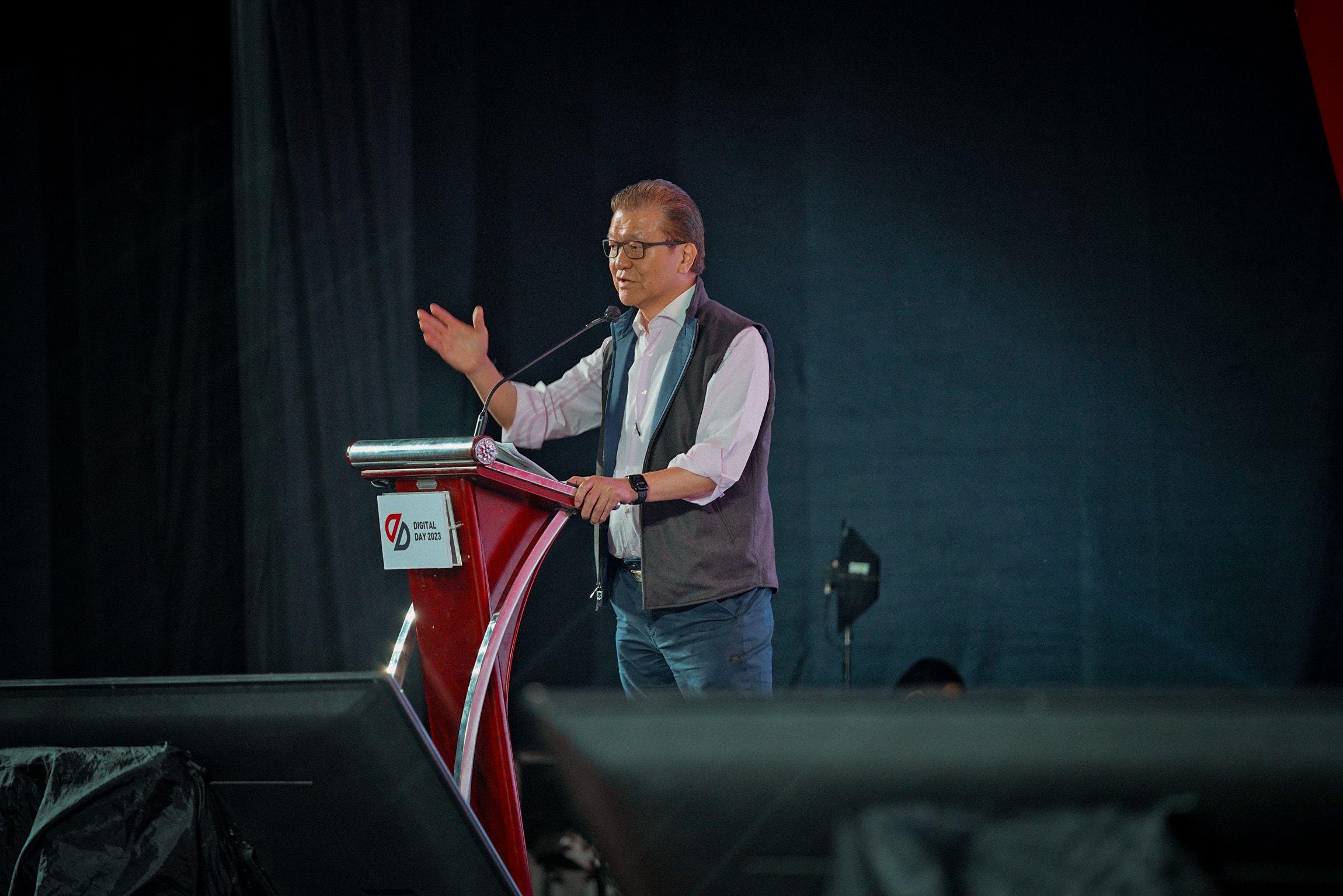 Valuable Insights from Prominent Leaders